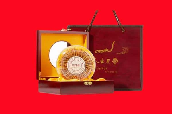 收购资讯:全南县回收冬虫夏草是按克吗